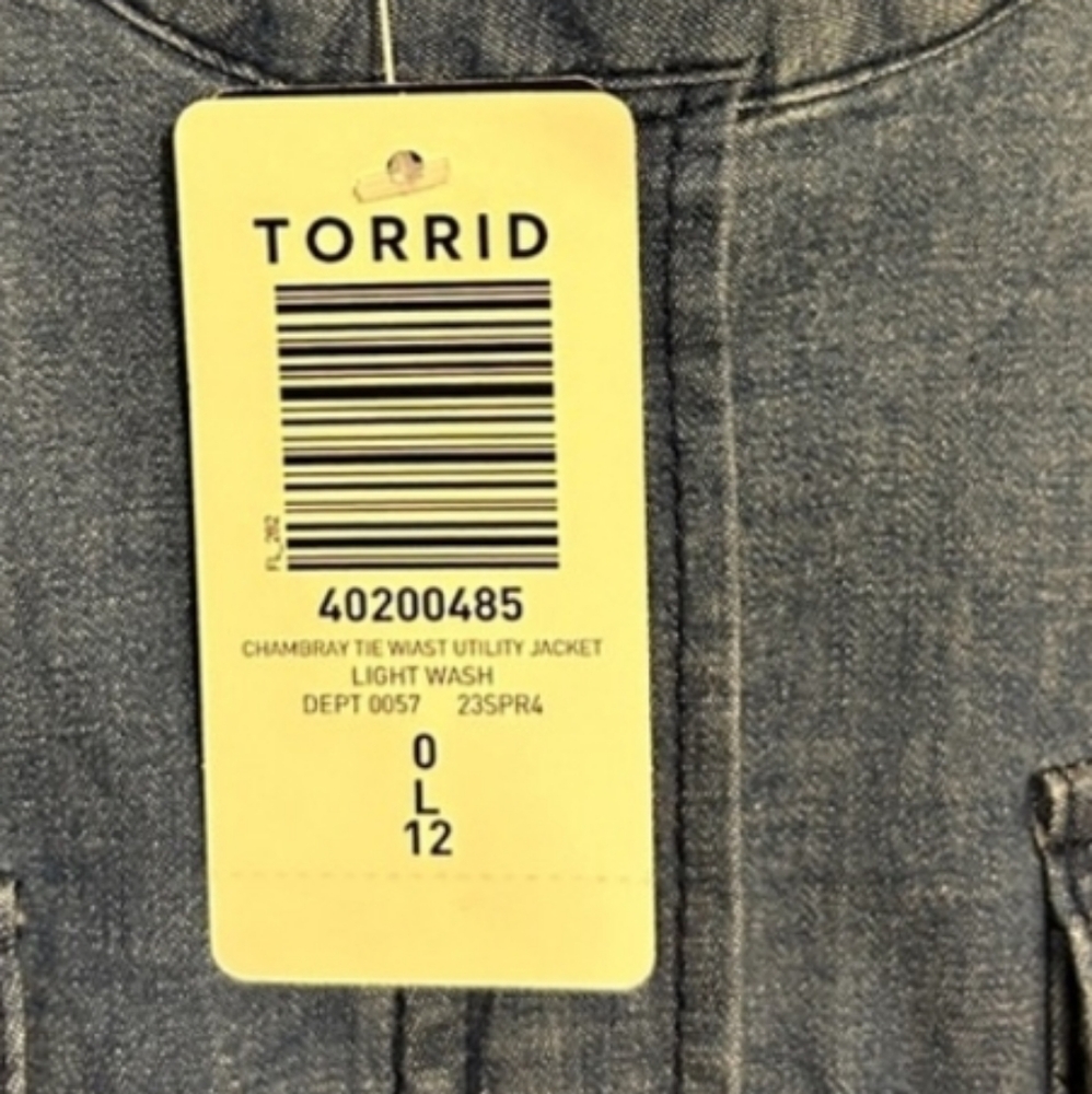 NWT Torrid 0 L 12 Chambray Tie Waist Utility Jacket Blue J-3333 - Picture 6 of 8